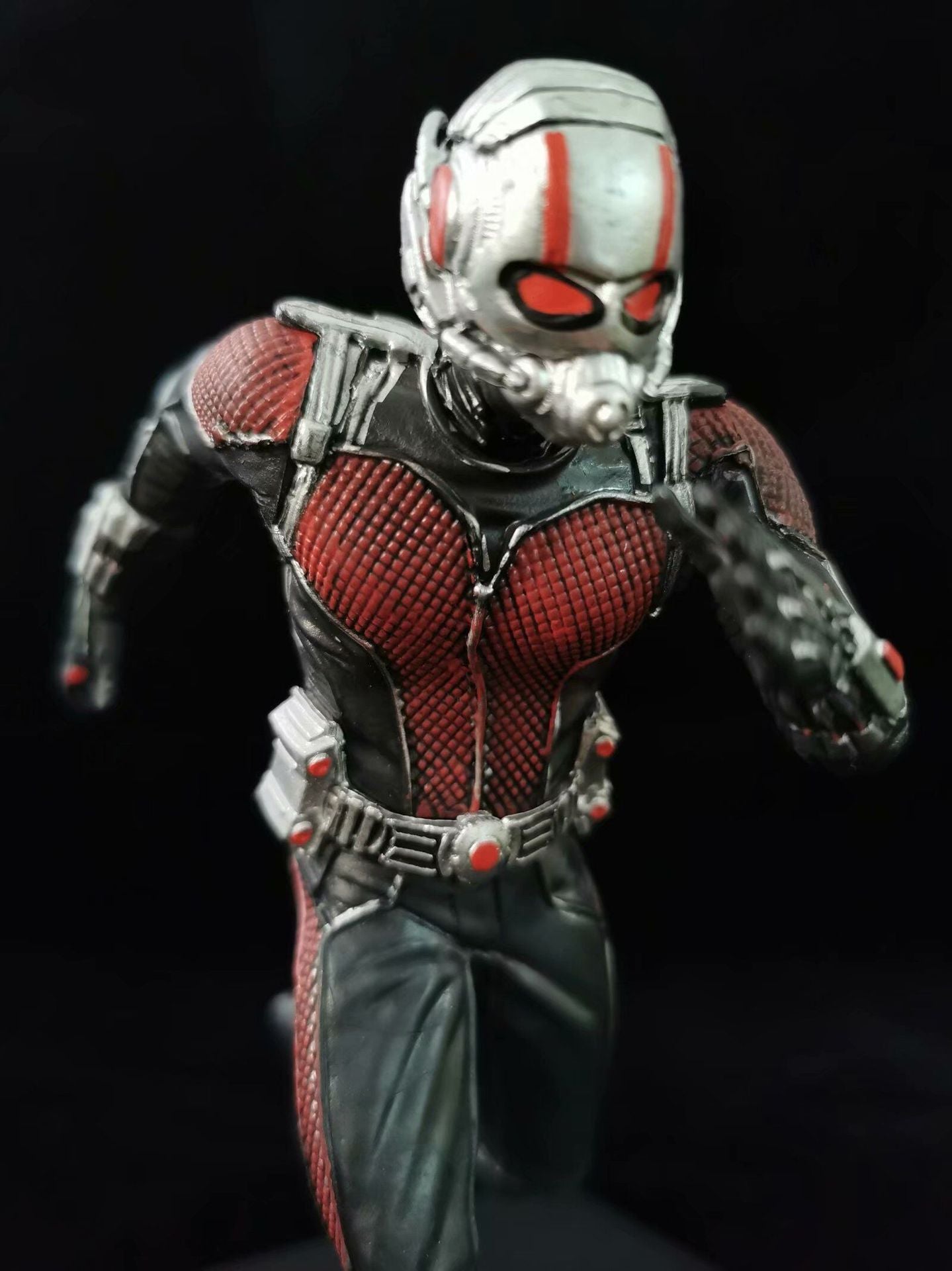 Iron Studios Brazil Factory 1/10 Ant Man Statue Doll Running