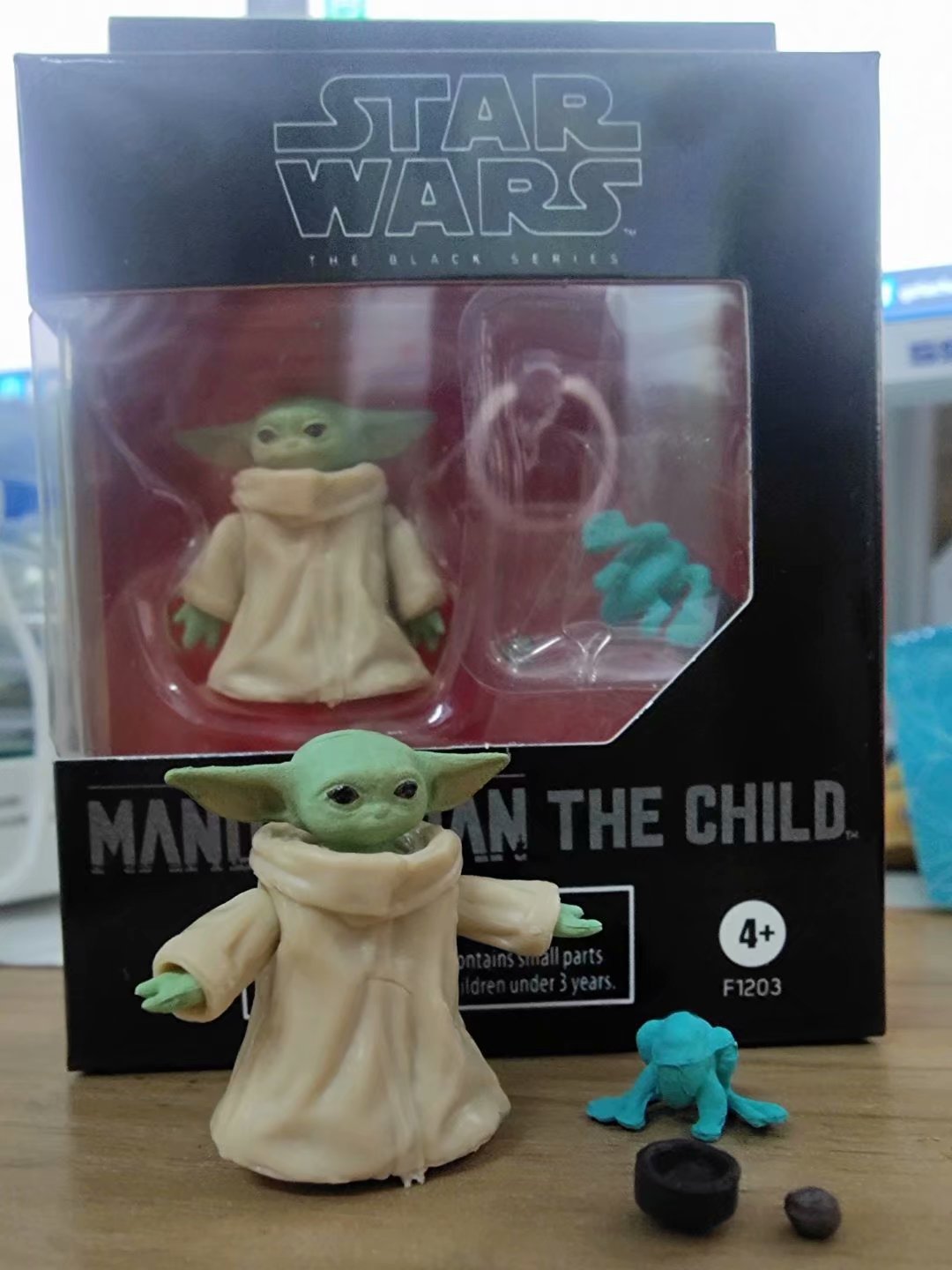 Planet Yoda Baby 6 the Mandalorian Baby Babyyoda Hand-Made Capsule Toy Color Box