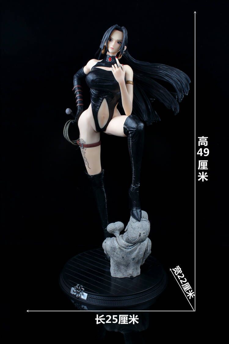 One Piece Hankuk Leather Dress Female Emperor 1/4 Replaceable GK Statue Scene Model Handmade